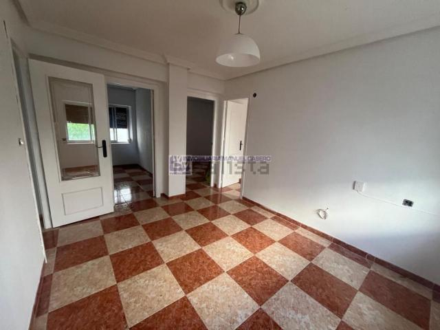 Piso en venta en Llopis Ivorra, Cáceres