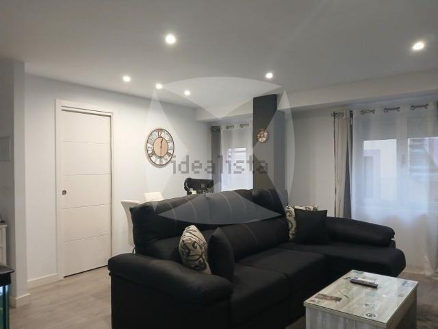 Piso en venta en Reyes Huertas, Cáceres