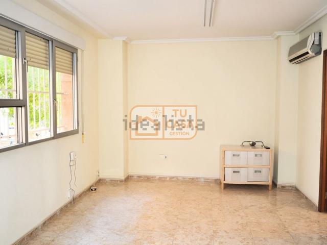Piso en venta en Parque del Príncipe, Cáceres