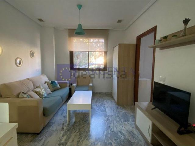 Piso en alquiler en Santiago, Cáceres