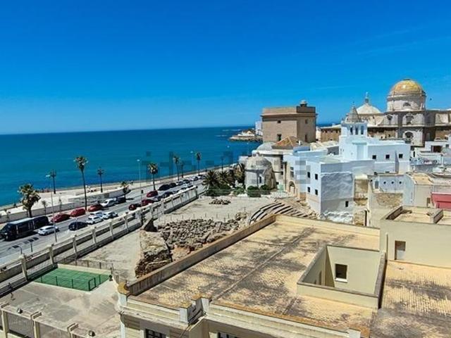 Piso en venta en Cádiz, Santa María