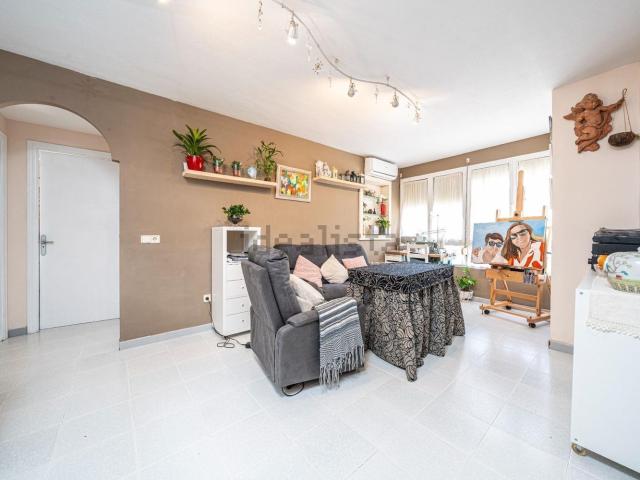 Piso en venta en Cala Bona, Llevant