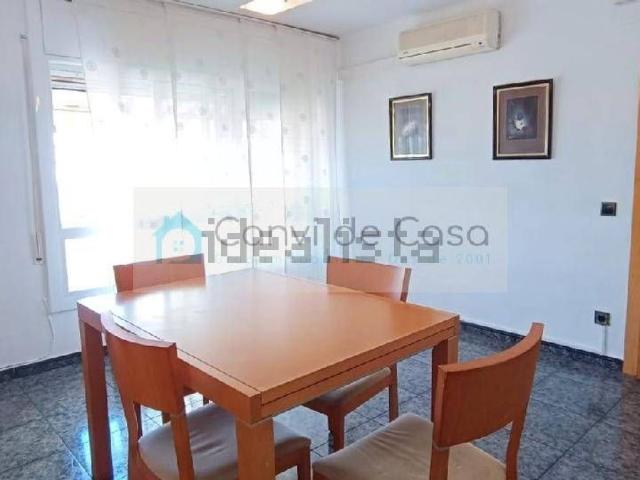Piso en venta en Campoamor, Sabadell