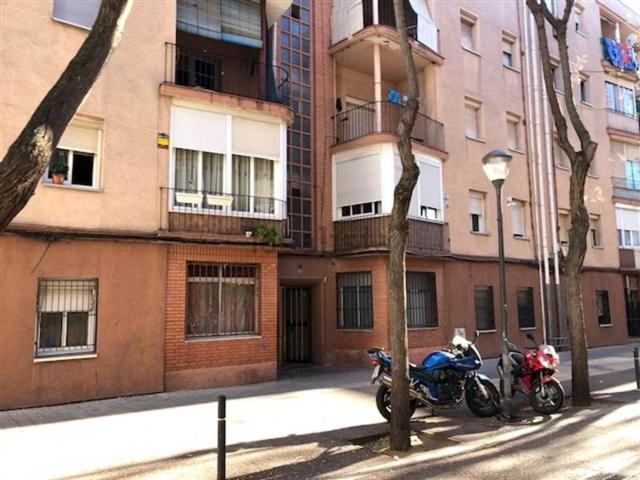 Piso en venta en Sabadell, Campoamor
