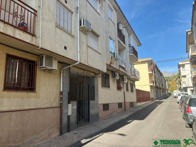 Piso en venta en Candeleda, Ávila