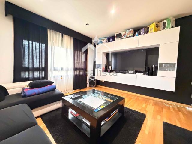 Piso en venta en Coiro, O Morrazo
