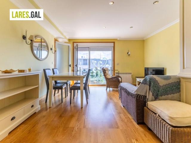 Piso en venta en Cangas, O Salgueirón