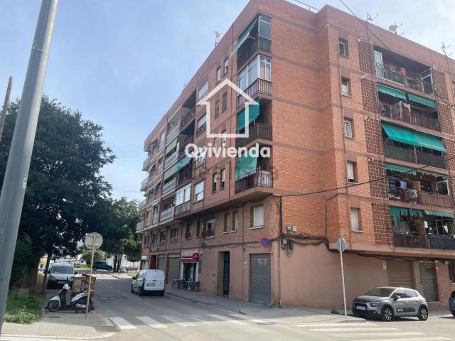 Piso en venta en Poble de Canovelles, Vallès Oriental