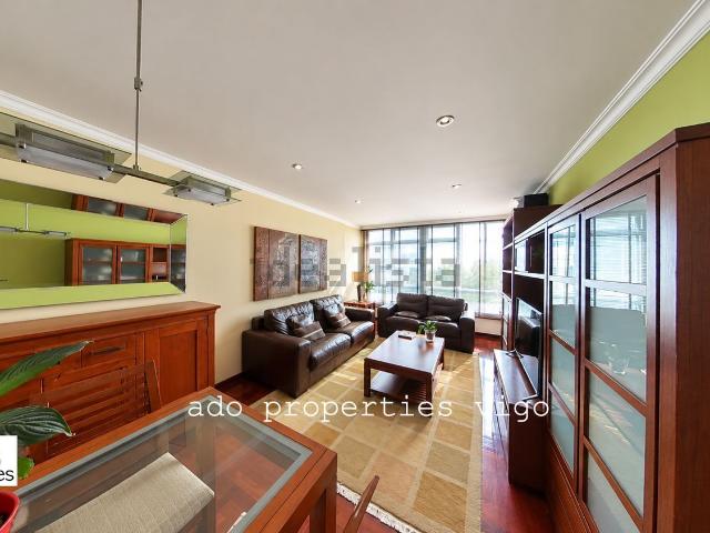 Piso en venta en Lavadores, Vigo