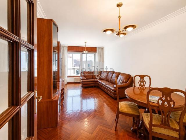 Piso en venta en Lavadores, Vigo