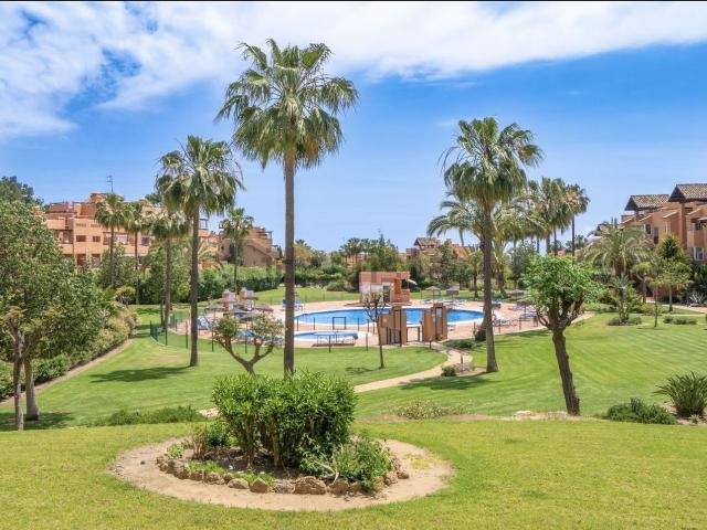 Dúplex en venta en Casares del Sol, Costa del Sol Occidental