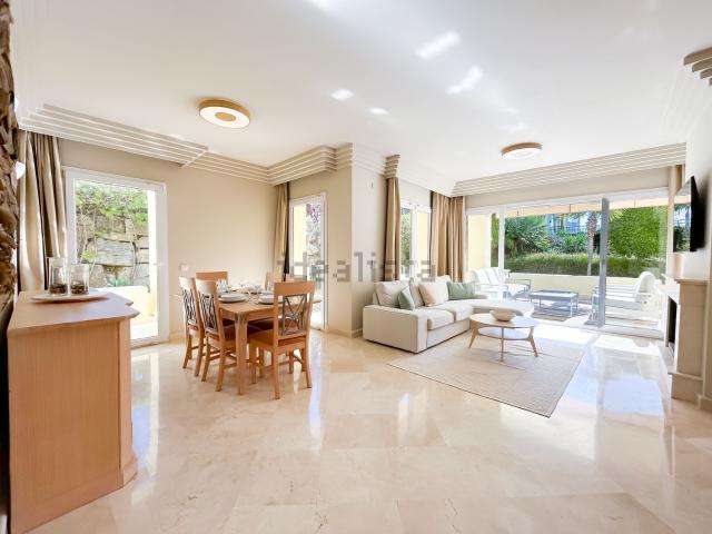 Piso en alquiler en Bahía de Casares, Costa del Sol Occidental