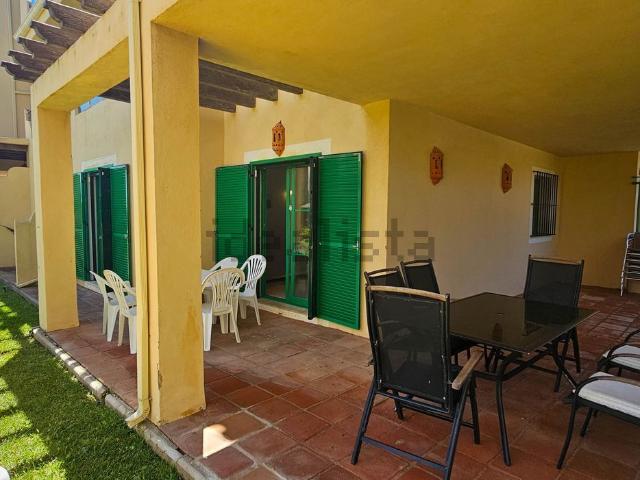 Dúplex en venta en La Perla de Bahía, Costa del Sol Occidental