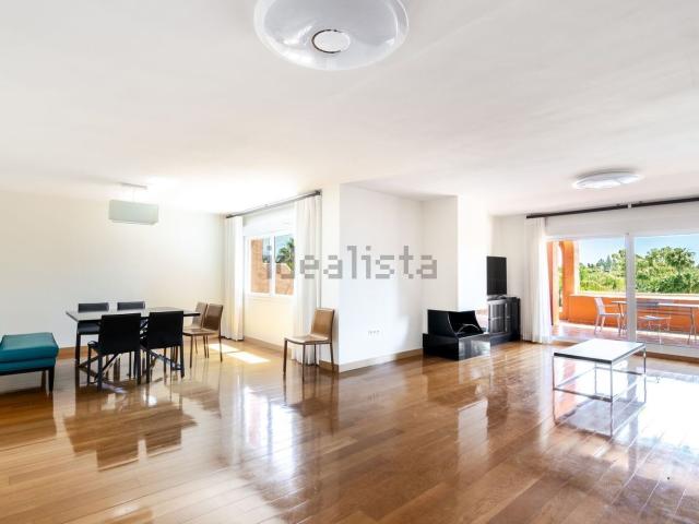 Piso en venta en Las Yucas, Costa del Sol Occidental
