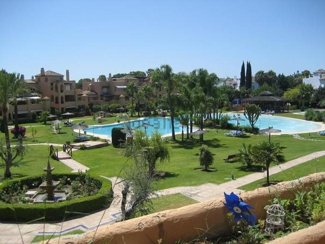 Dúplex en alquiler en Monte Biarritz, Costa del Sol Occidental