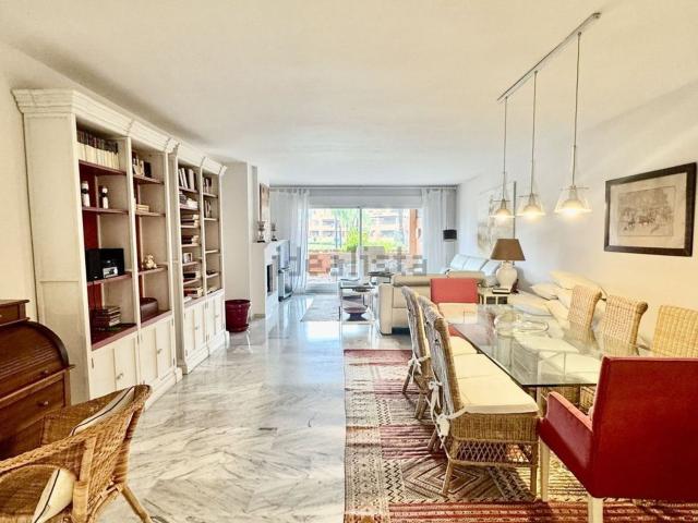 Dúplex en venta en Las Yucas, Costa del Sol Occidental