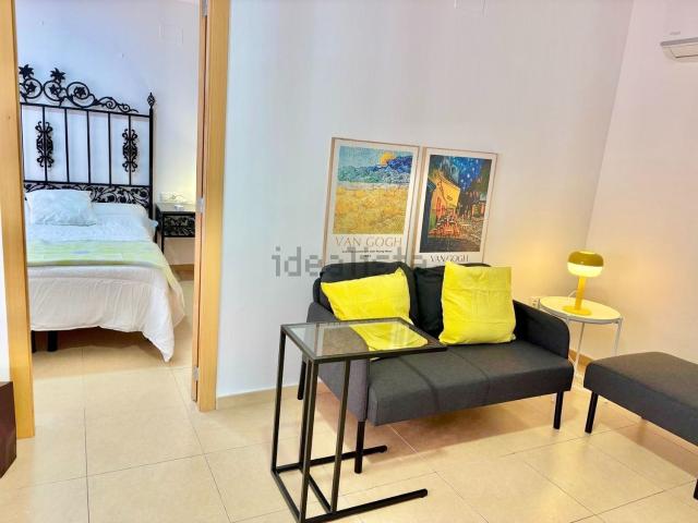 Dúplex en alquiler en Casco Antiguo - Santa Cruz - Ayuntamiento, l'Alacantí