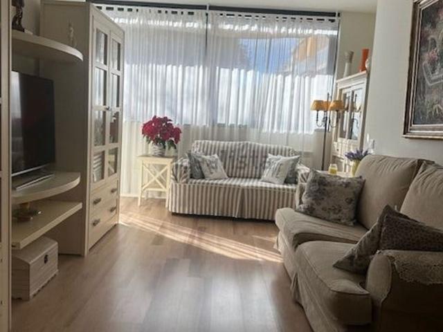 Piso en venta en Centre, Castelldefels