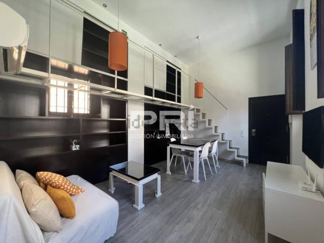 Dúplex en alquiler en Granada, Centro - Sagrario