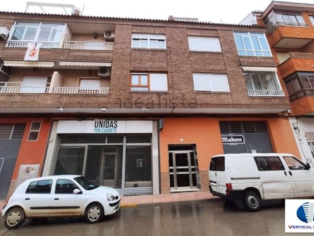 Piso en venta en Caudete, Albacete