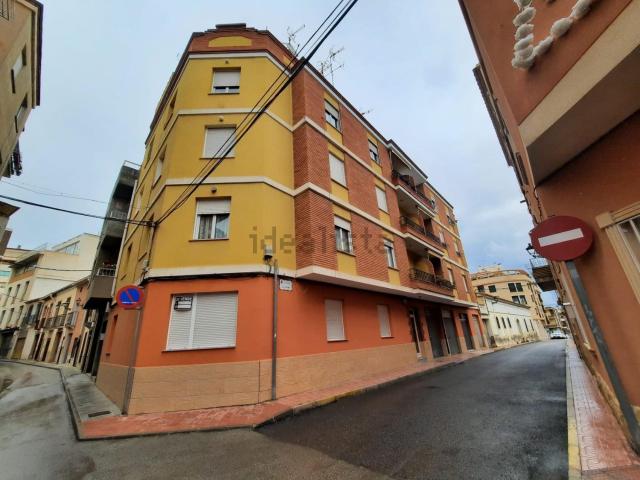 Piso en venta en Caudete, Albacete