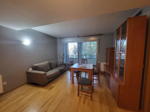 Piso en alquiler en Cementiri Vell, Terrassa