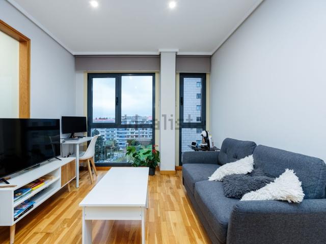 Piso en venta en Teis, Vigo