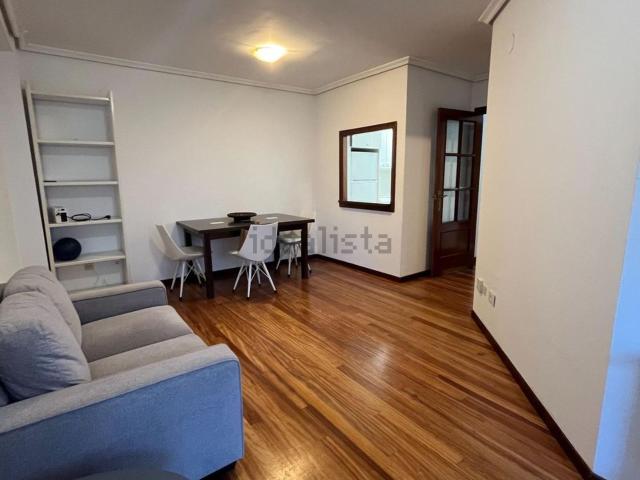 Piso en alquiler en Santiago de Vigo, Vigo