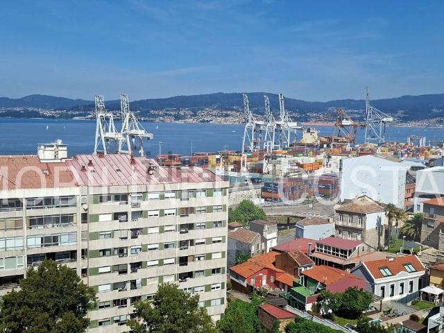 Piso en venta en Teis, Vigo