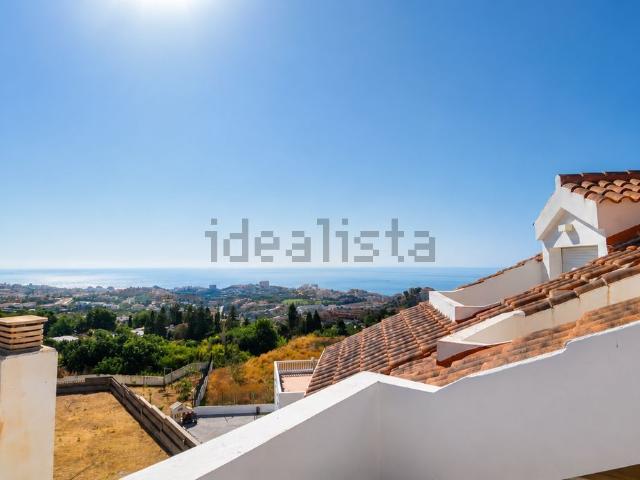 Ático en alquiler en La Sierrezuela, Costa del Sol Occidental