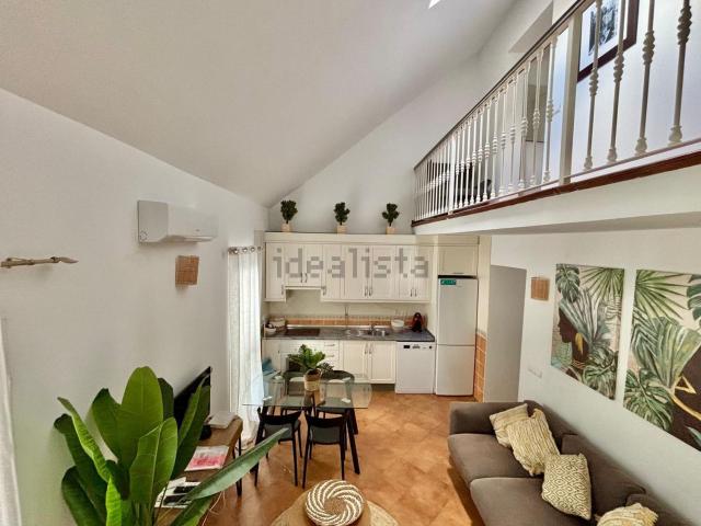 Dúplex en venta en Barriada Islas Canarias, Costa del Sol Occidental
