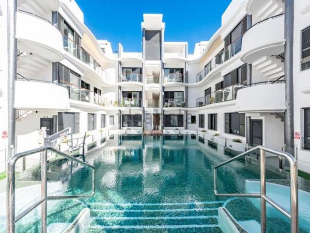 Dúplex en venta en Barriada Islas Canarias, Costa del Sol Occidental