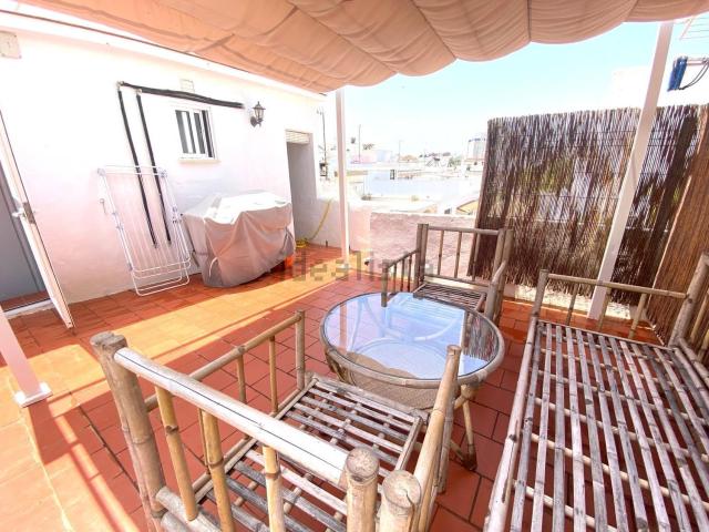 Dúplex en venta en Barriada Islas Canarias, Costa del Sol Occidental