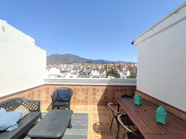 Ático en venta en Barriada Islas Canarias, Costa del Sol Occidental