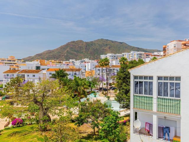 Piso en venta en Barriada Islas Canarias, Costa del Sol Occidental