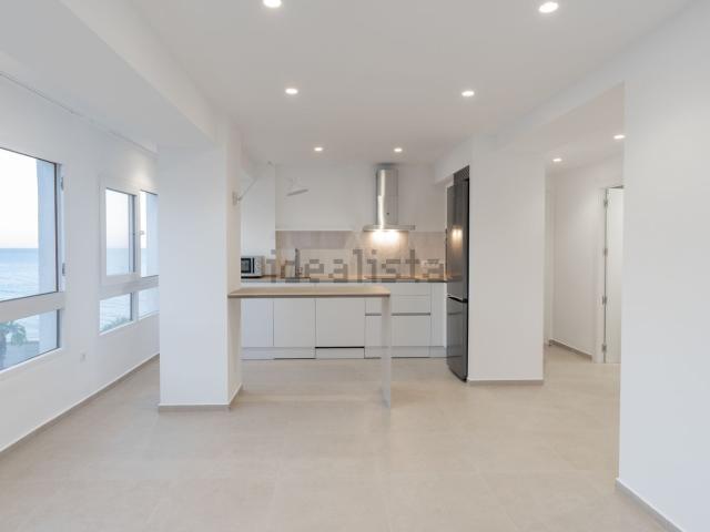 Piso en alquiler en Barriada Islas Canarias, Estepona