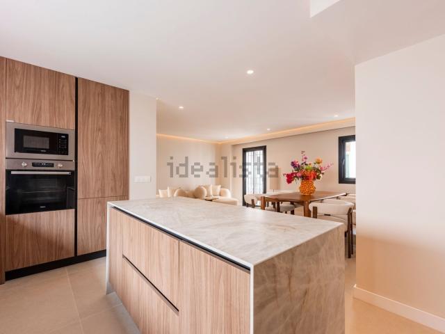 Piso en venta en Barriada Islas Canarias, Costa del Sol Occidental