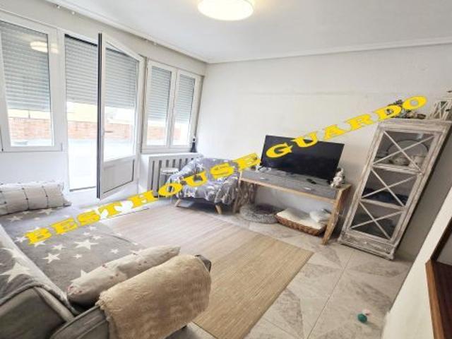 Piso en venta en Guardo, Castilla y León
