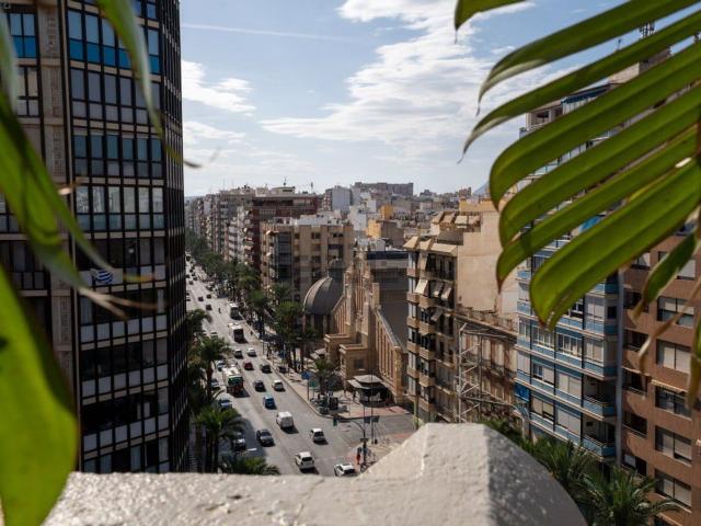 Ático en venta en Casco Antiguo - Santa Cruz - Ayuntamiento, Alacant / Alicante