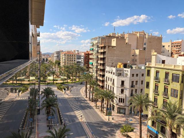 Ático en alquiler en Centro, Alacant / Alicante