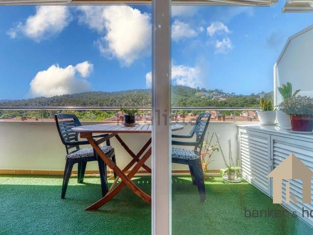 Ático en venta en Cerdanyola Del Vallès, Montflorit