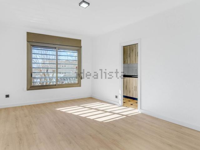 Piso en venta en Cerdanyola Sud, Mataró