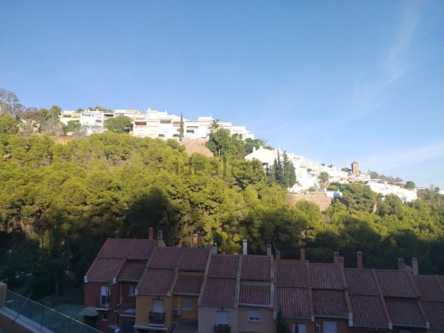 Dúplex en venta en Cerrado de Calderón, Málaga