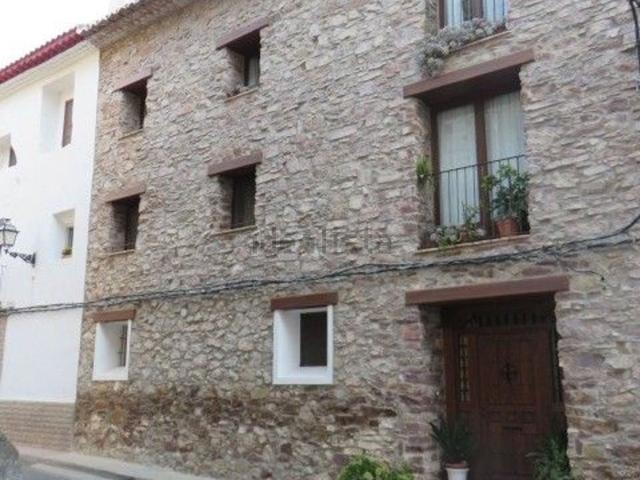 Piso en venta en Cirat, Castelló / Castellón