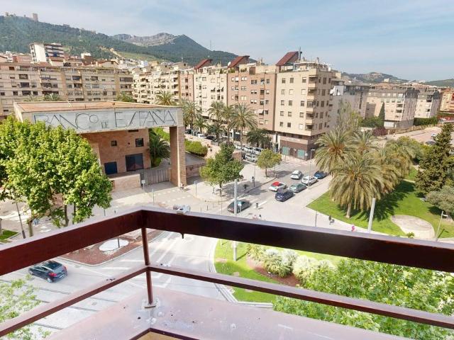 Piso en venta en Las Protegidas, Jaén