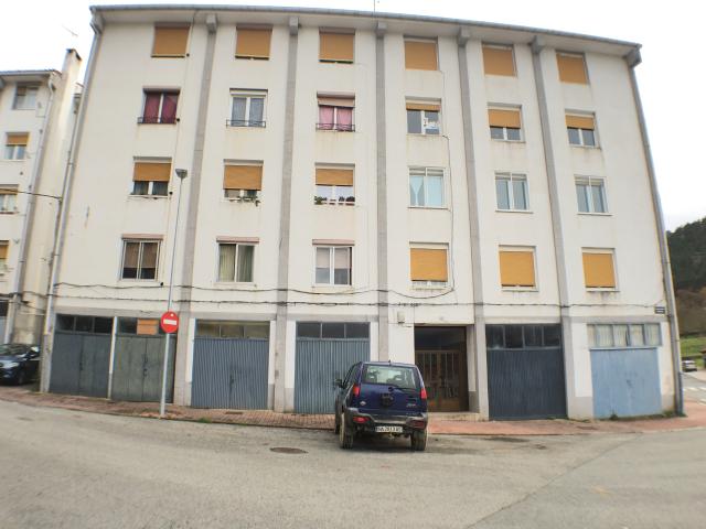 Piso en venta en Sakana, Navarra