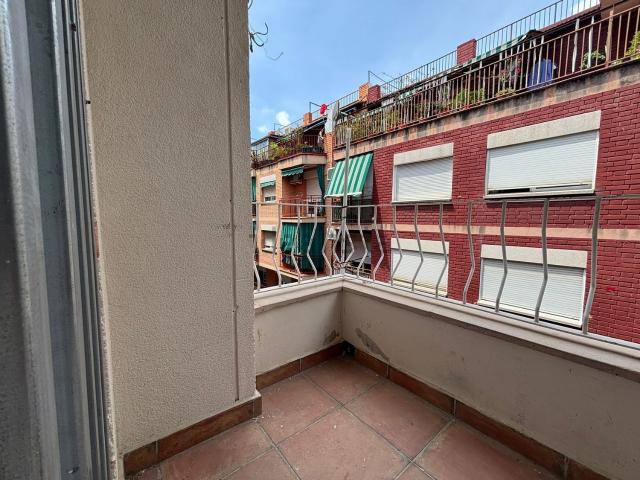 Piso en venta en Cornellà De Llobregat, la Gavarra