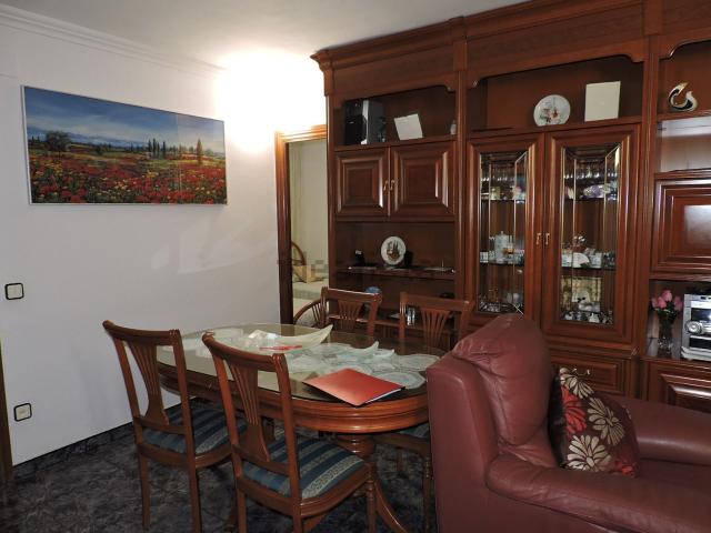 Piso en venta en Almeda, Cornellà De Llobregat