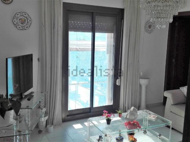 Ático en venta en Almeda, Cornellà De Llobregat