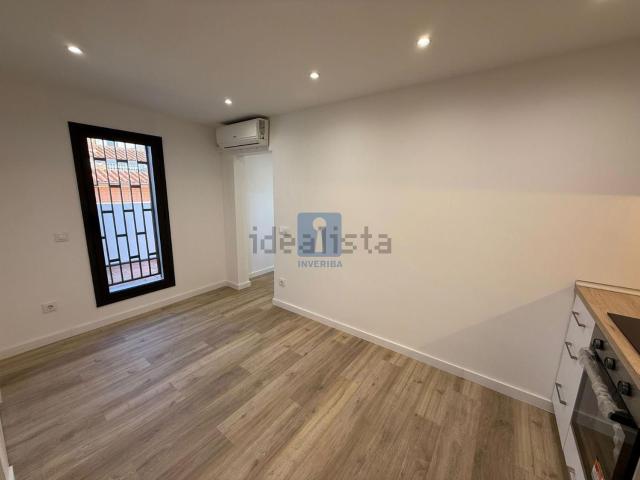 Ático en venta en Almeda, Cornellà De Llobregat